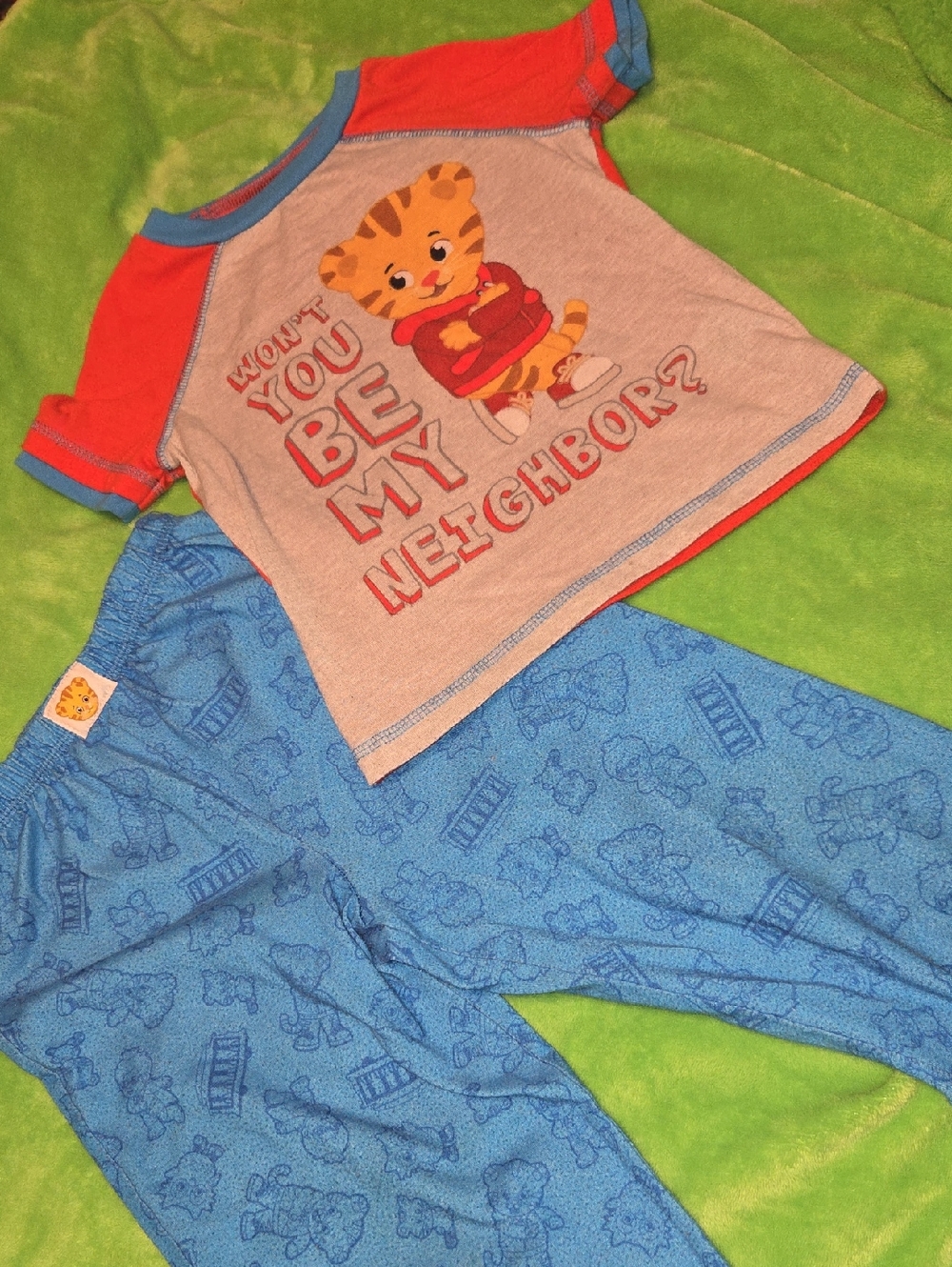 Daniel Tiger's Neighborhood Matching Pajama Set